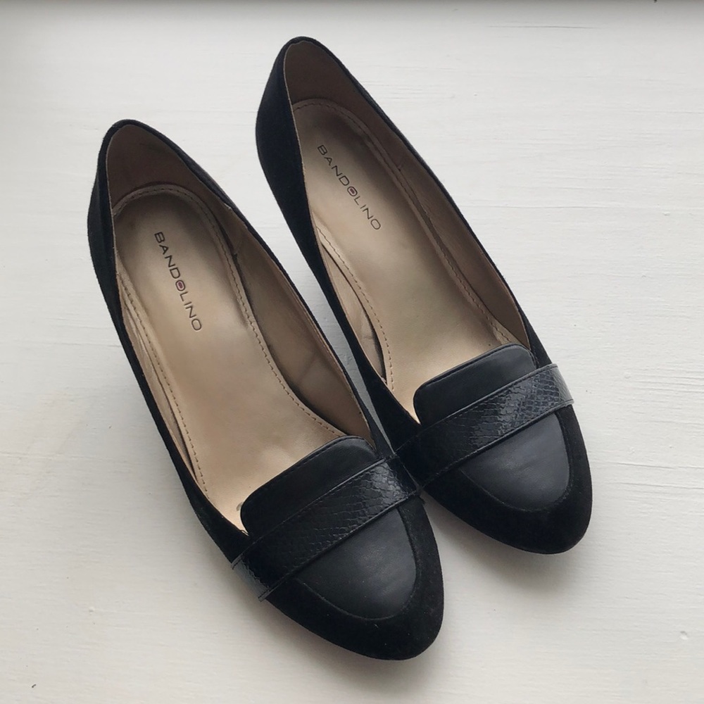 Bandolino Black Leather/Suede Wedges